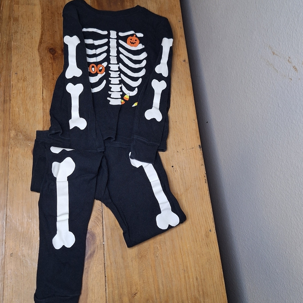 Carters Skeleton Pajama Set Size 5t